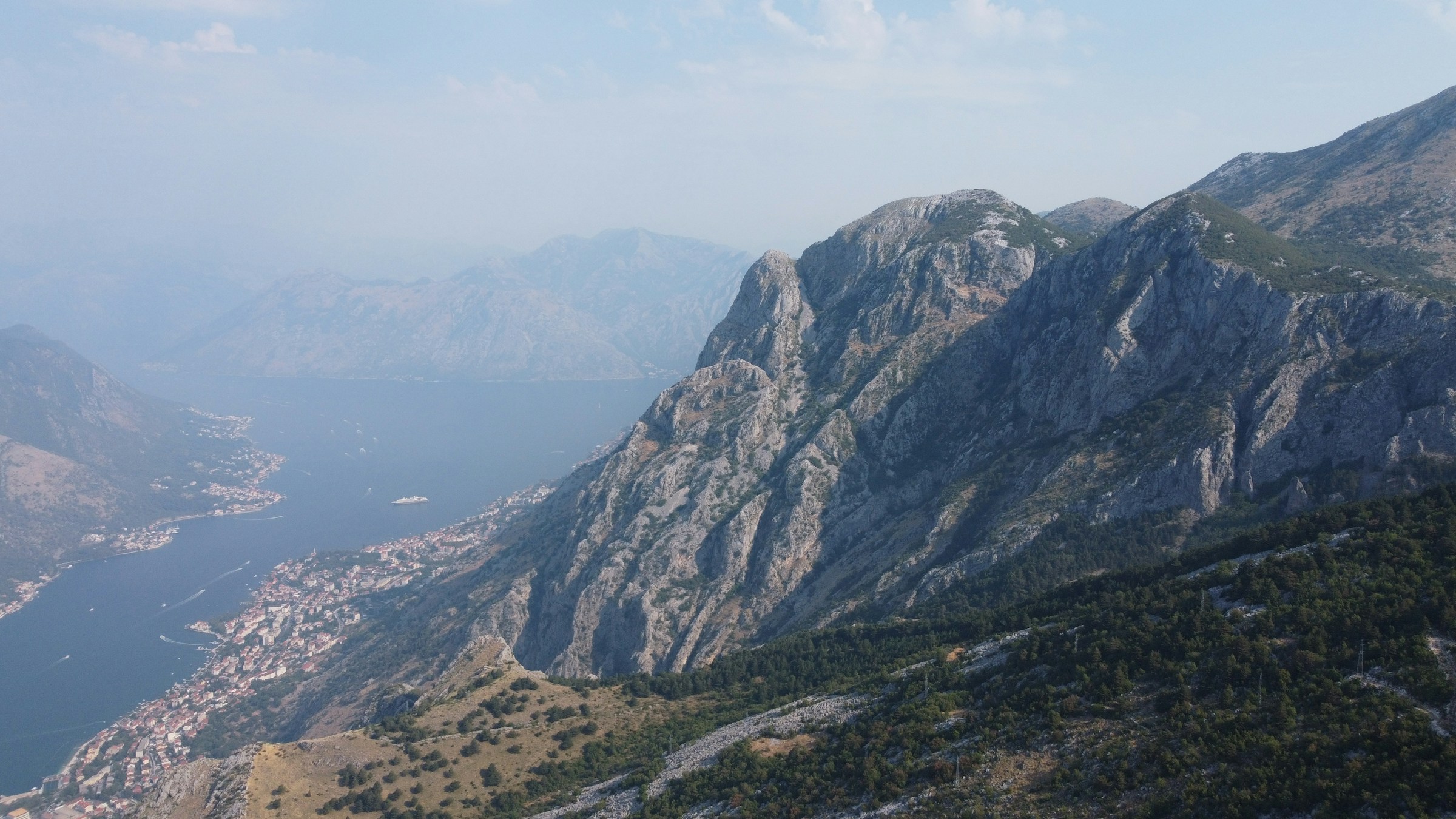 Boka i naselje u Crnoj Gori